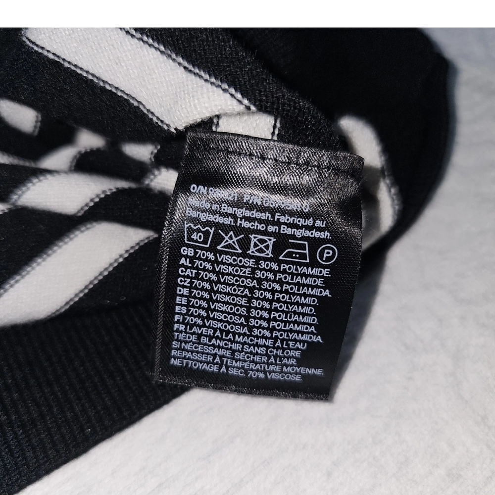 Cardigan Button Sweater Black White Stripe XL Nautical Preppy Classic Old Money - Picture 5 of 5